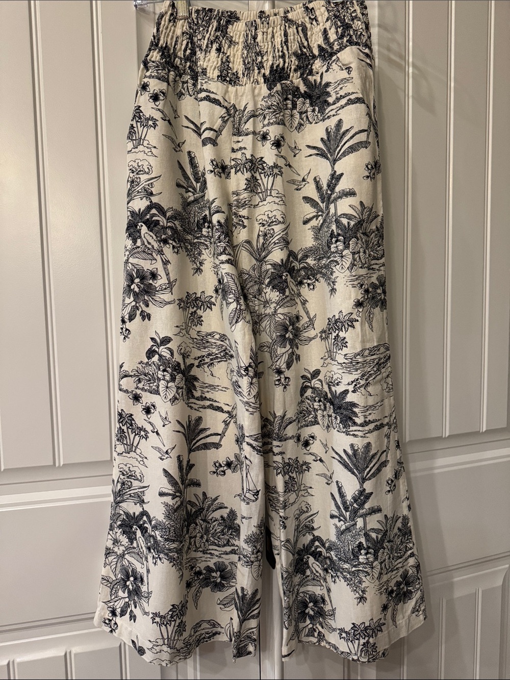 Tahari Black Floral Print on Cream Smocked Waist Pants